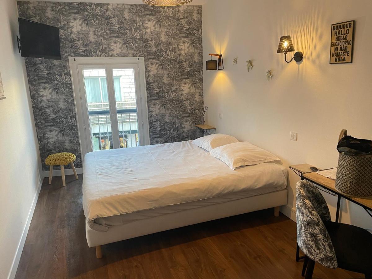 Logis Paul Massy Bed and Breakfast Meschers-sur-Gironde Buitenkant foto