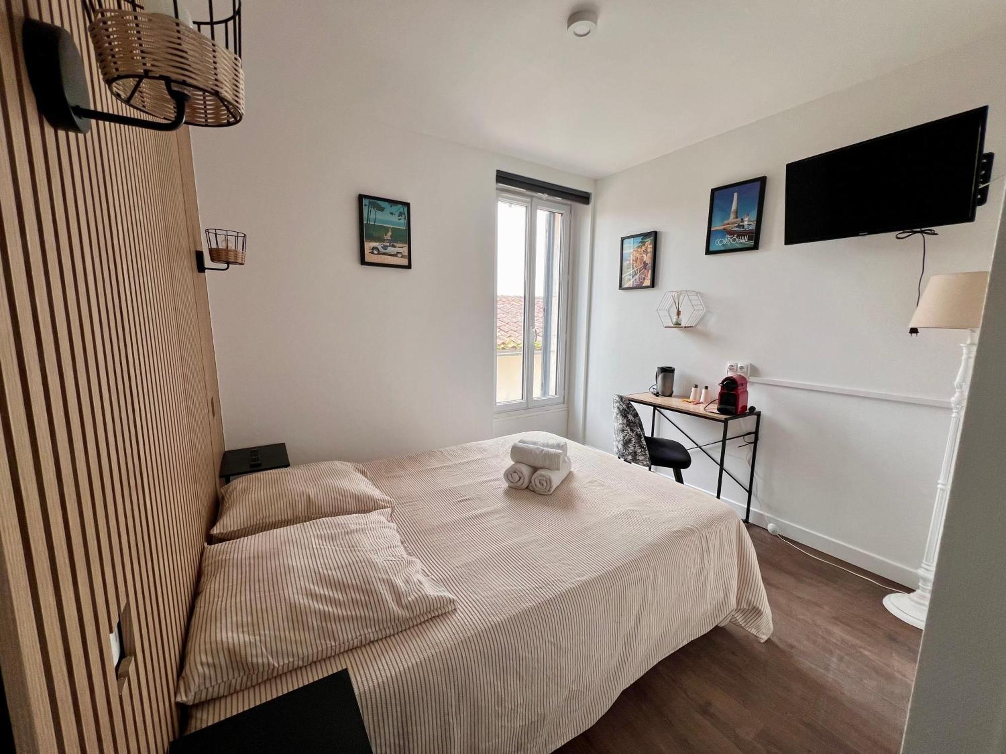 Logis Paul Massy Bed and Breakfast Meschers-sur-Gironde Buitenkant foto
